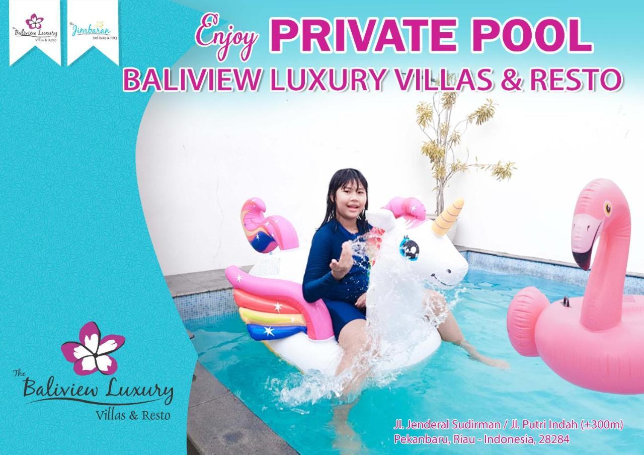 The Baliview Luxury Villas & Resto Pekanbaru Bagian luar foto