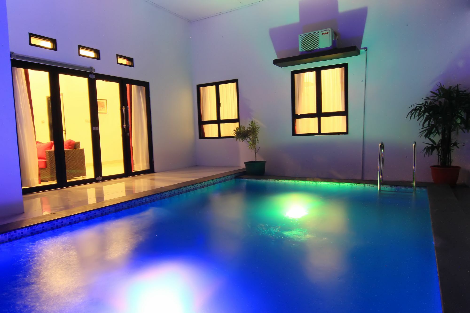 The Baliview Luxury Villas & Resto Pekanbaru Bagian luar foto