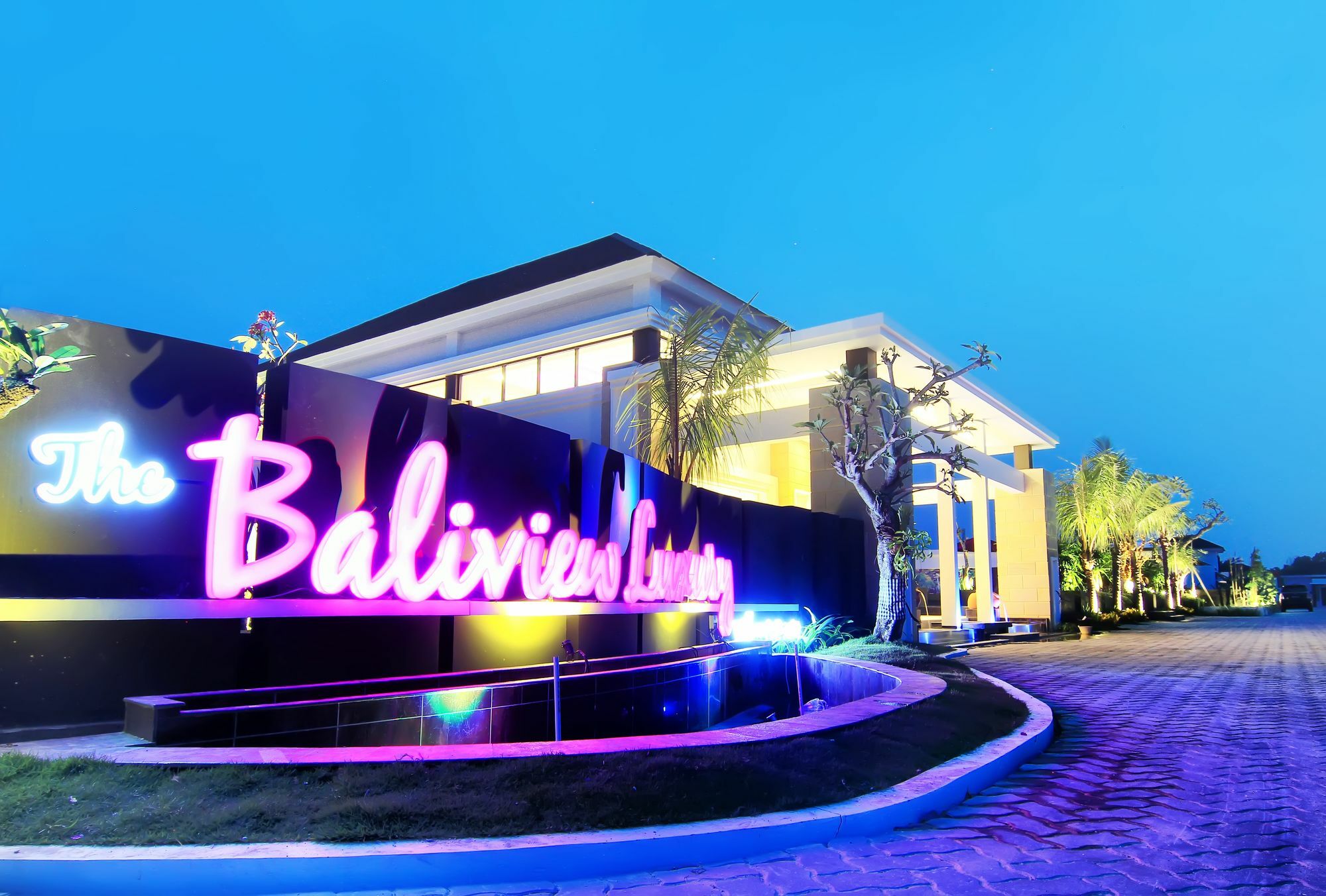 The Baliview Luxury Villas & Resto Pekanbaru Bagian luar foto