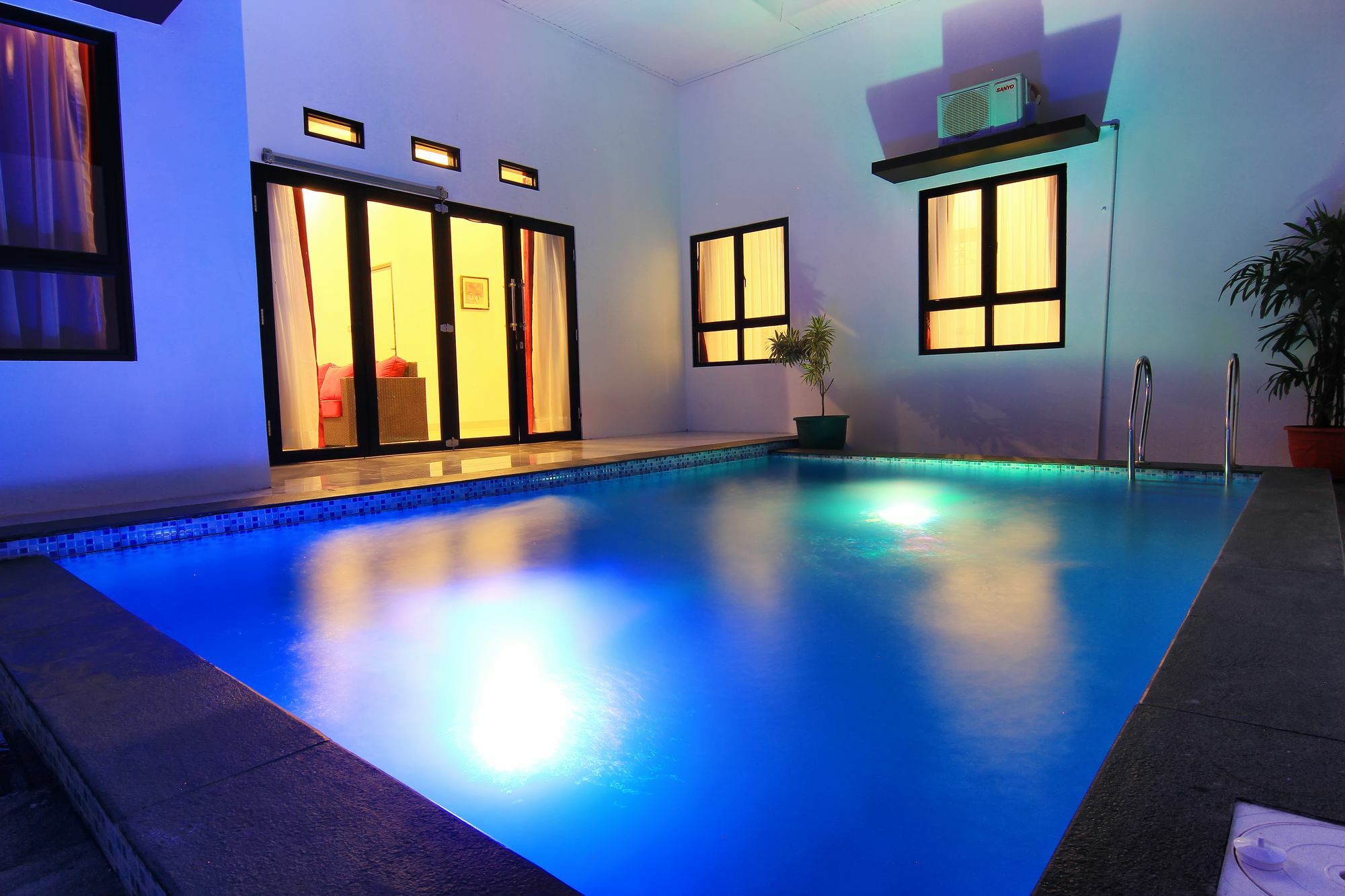 The Baliview Luxury Villas & Resto Pekanbaru Bagian luar foto