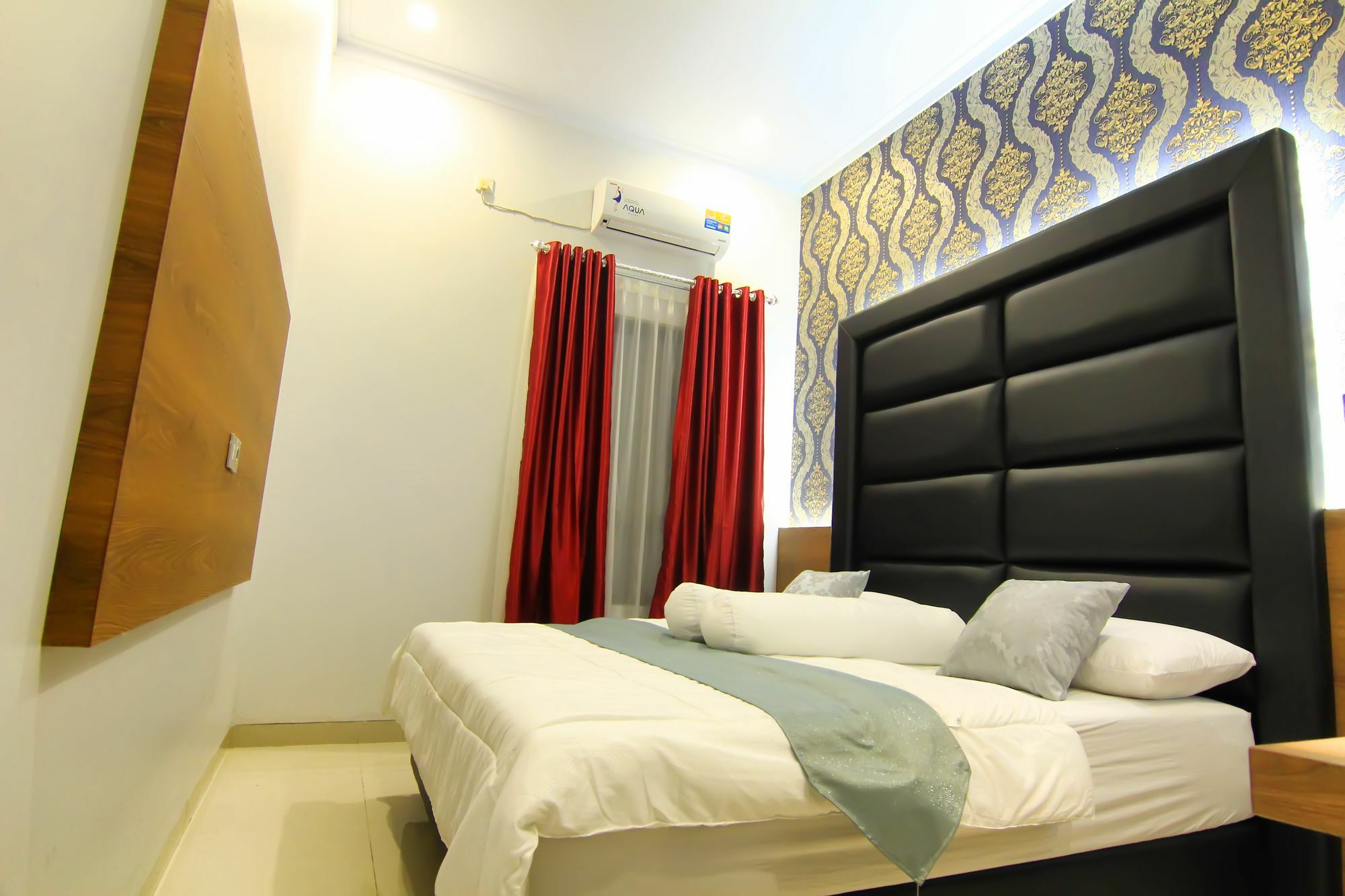 The Baliview Luxury Villas & Resto Pekanbaru Bagian luar foto