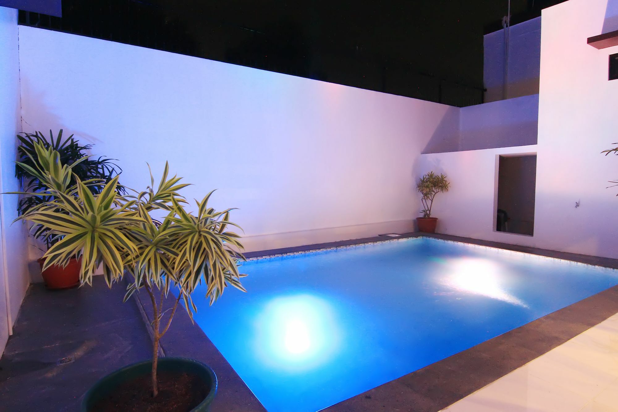 The Baliview Luxury Villas & Resto Pekanbaru Bagian luar foto